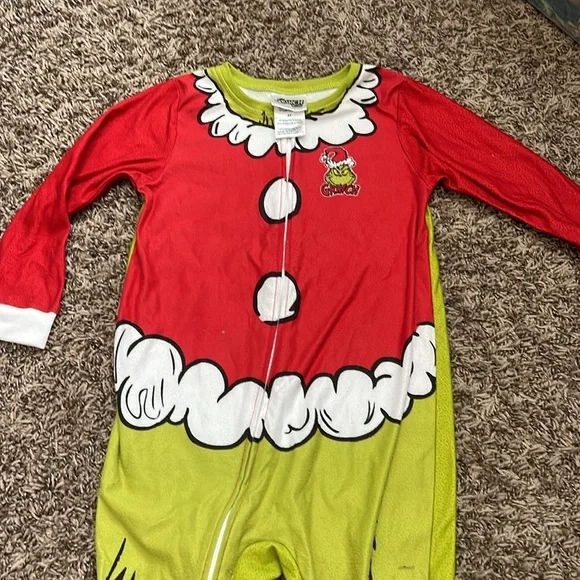 The Grinch toddler size 4 onesie, Halloween costume or pajama - Picture 2 of 9